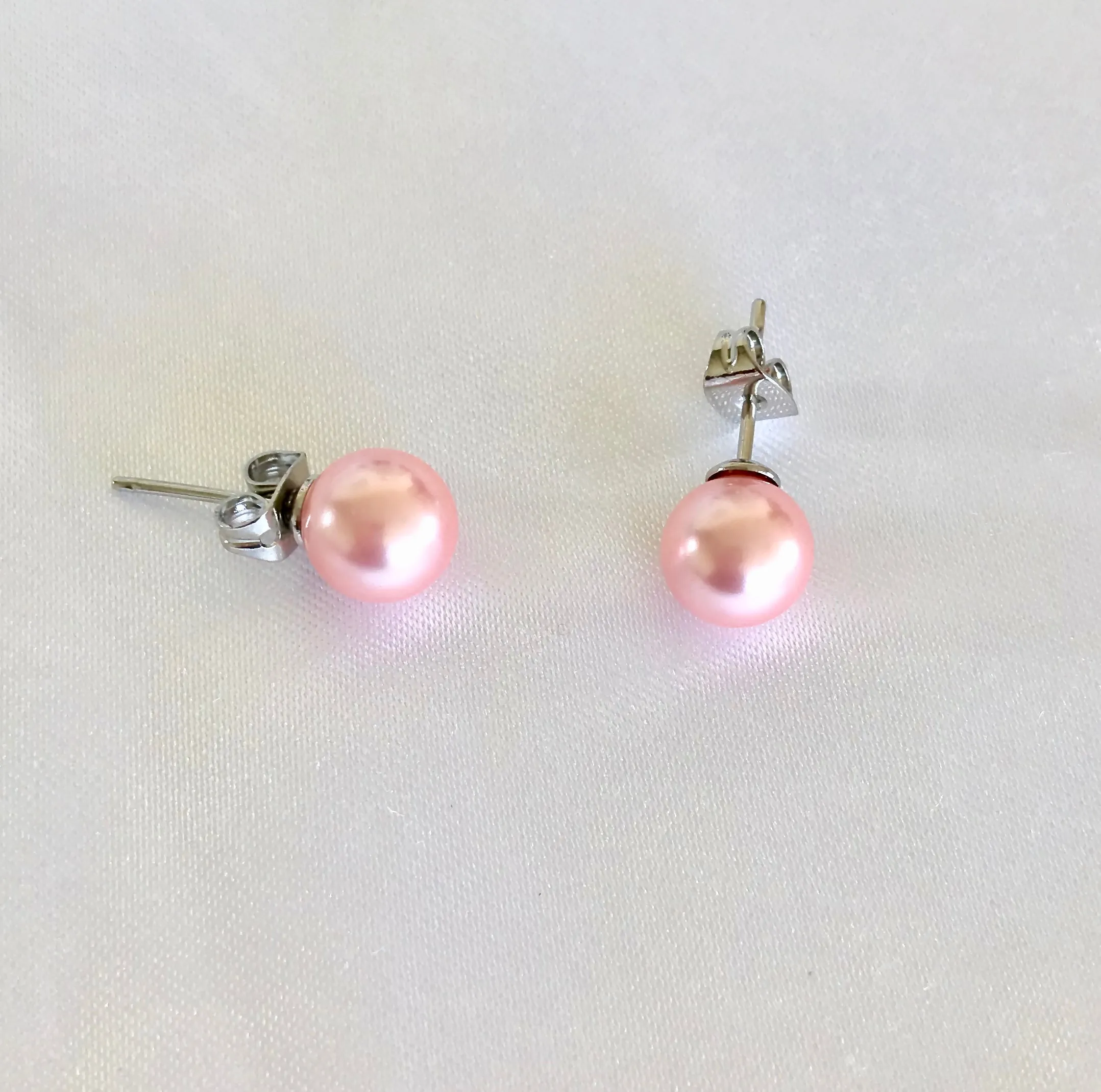 6mm Mother of Pearl Earrings