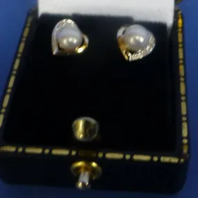 9ct Gold Pearl Earrings