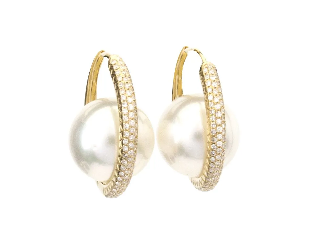 Australian pearl hoops