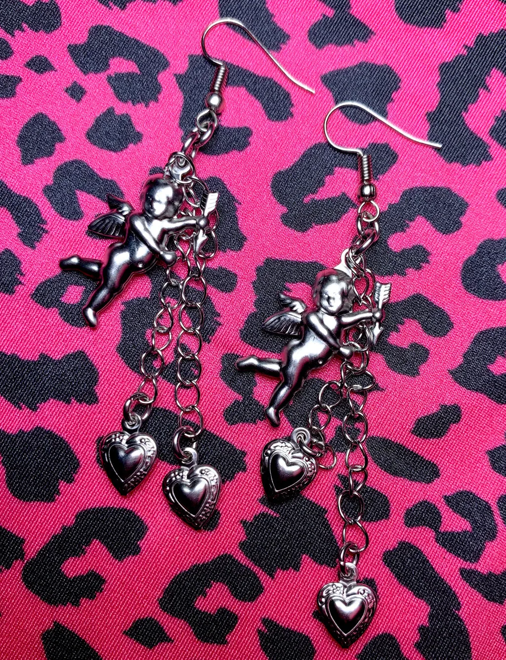 CUPID LOVE EARRINGS