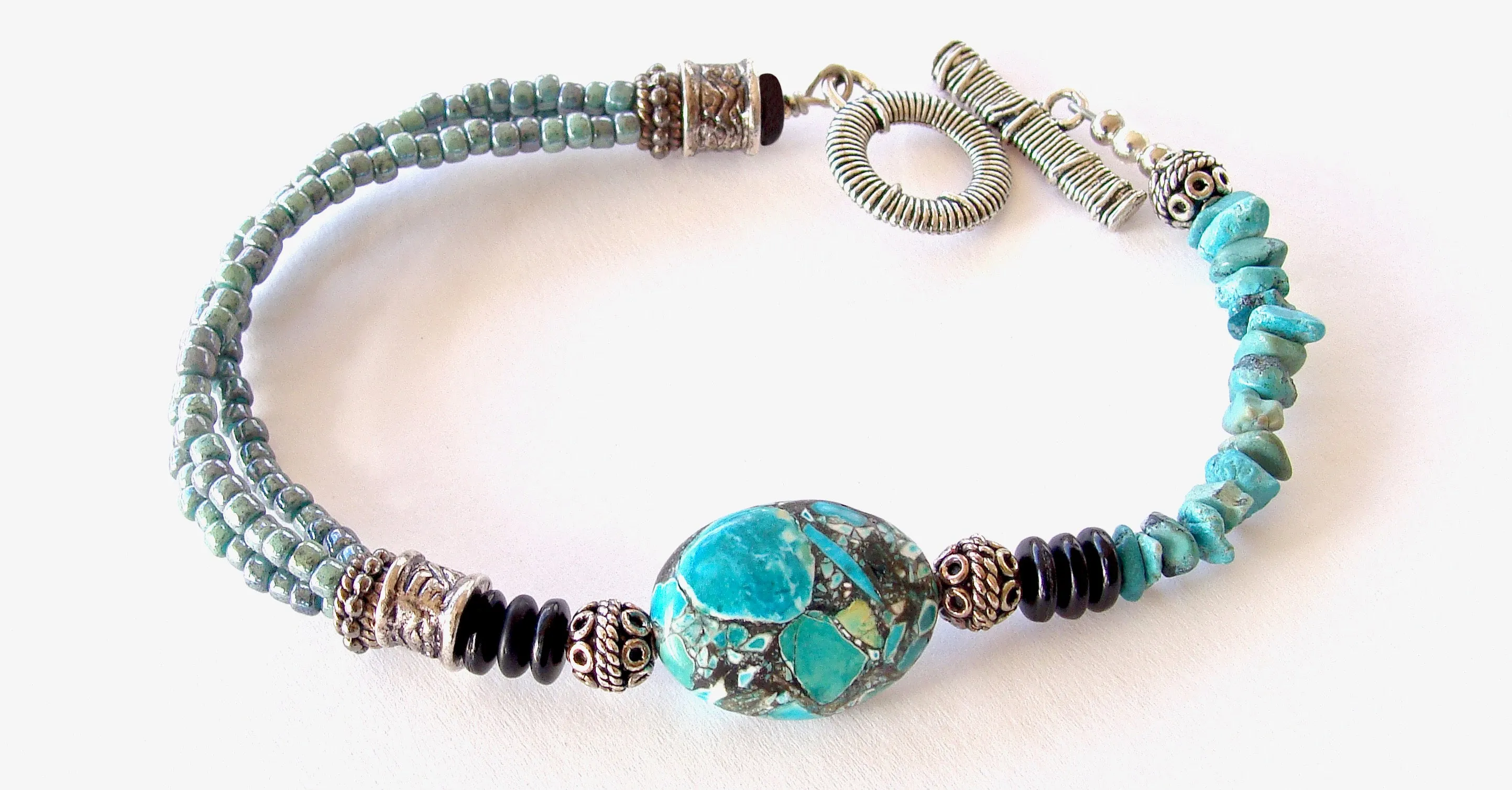 Deja: Boho Beaded Bracelet