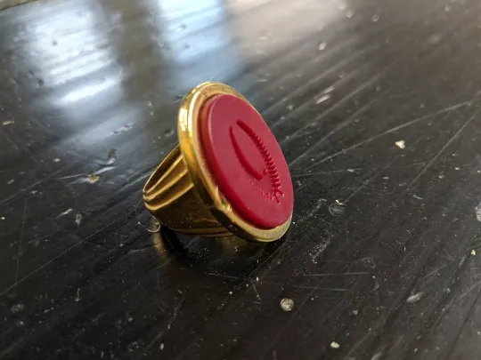 Duke Leto's signet ring from Dune 1984 replica