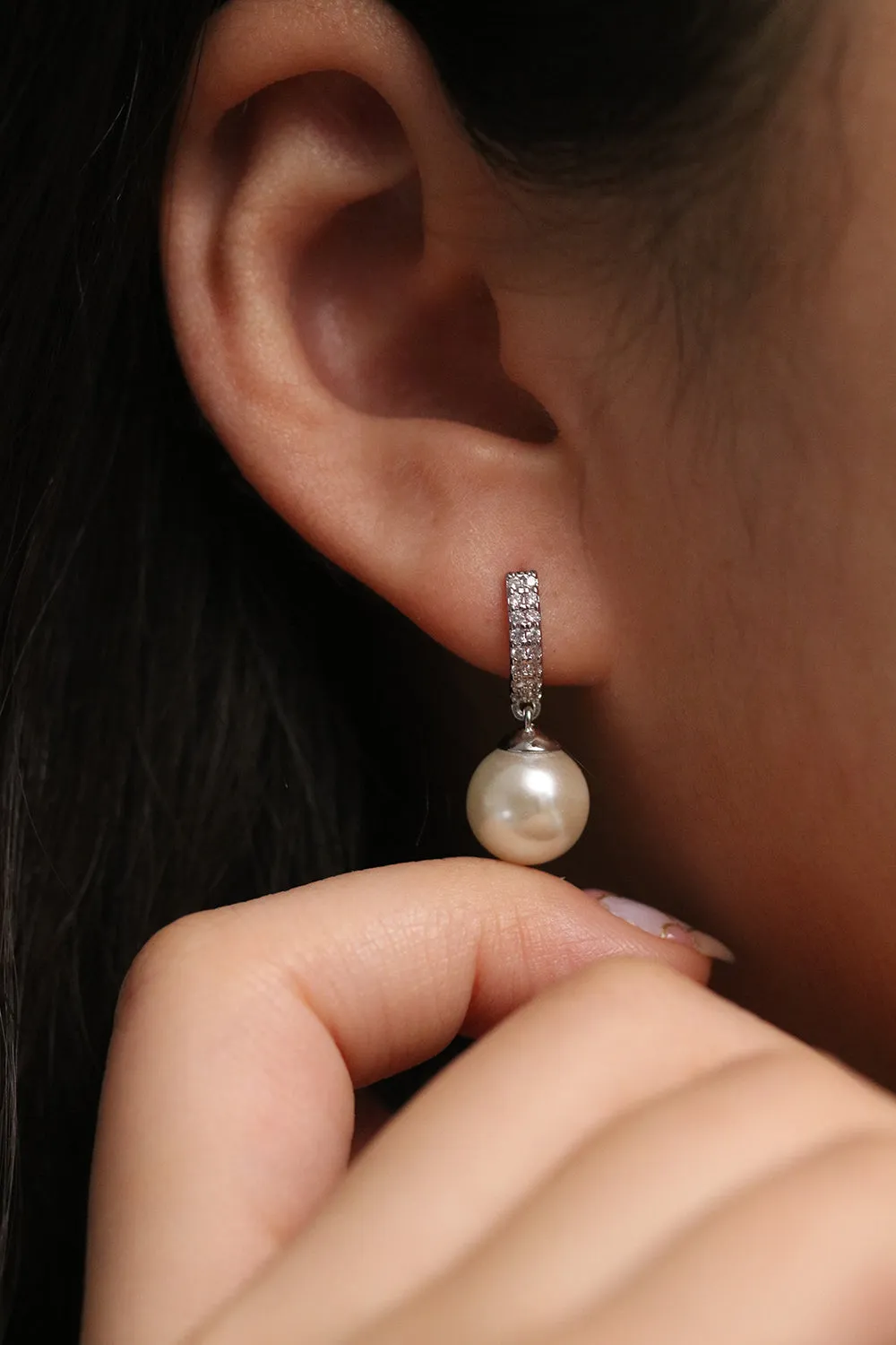 Elegant Pearl drop earrings