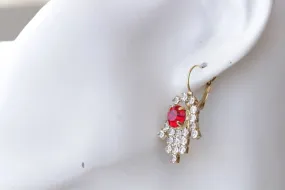 HAND EARRINGS