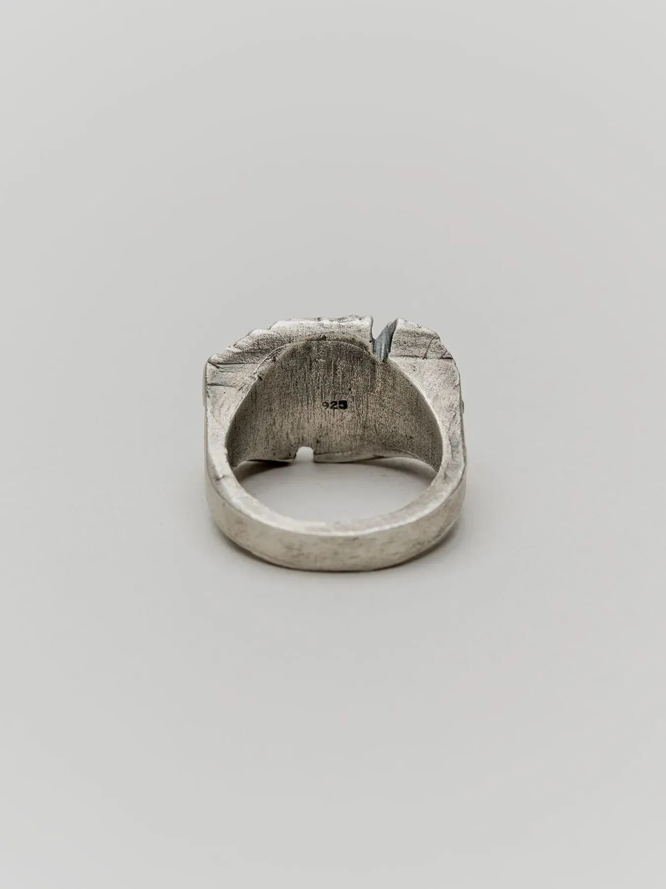 Hera ring