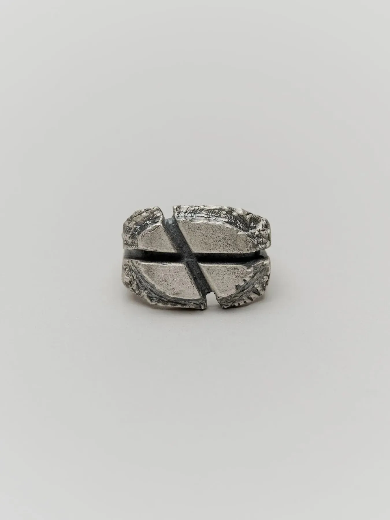 Hera ring