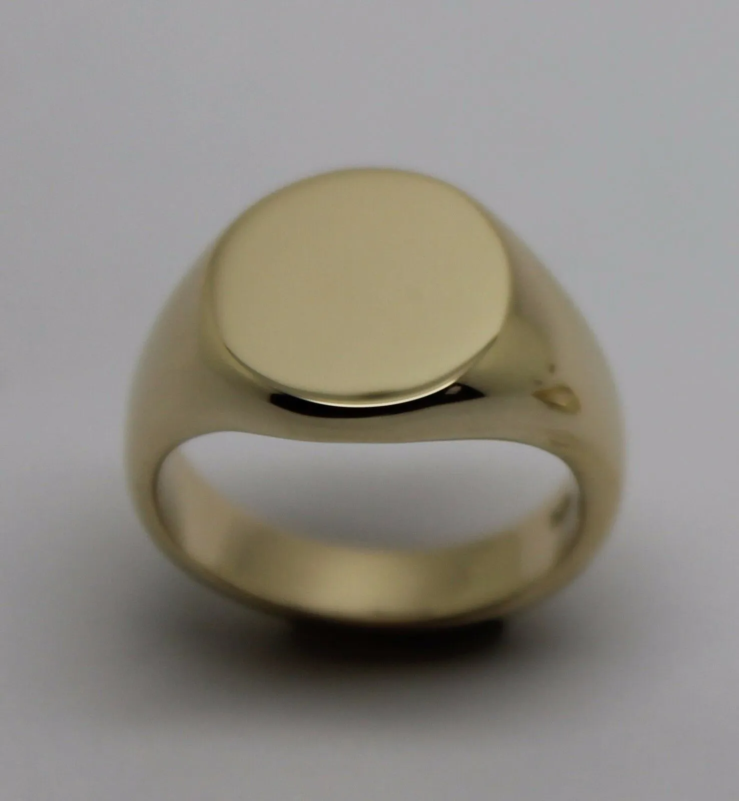 Kaedesigns Full Solid Heavy New 9ct Yellow, Rose or White Gold Oval Signet Ring Choose your ring size - Ring sizes  Sizes I to L