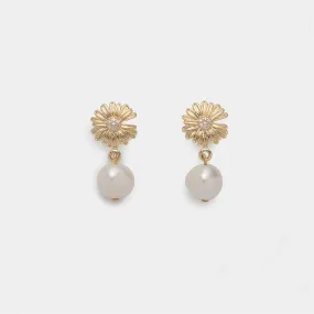 Lys Pearl Earrings