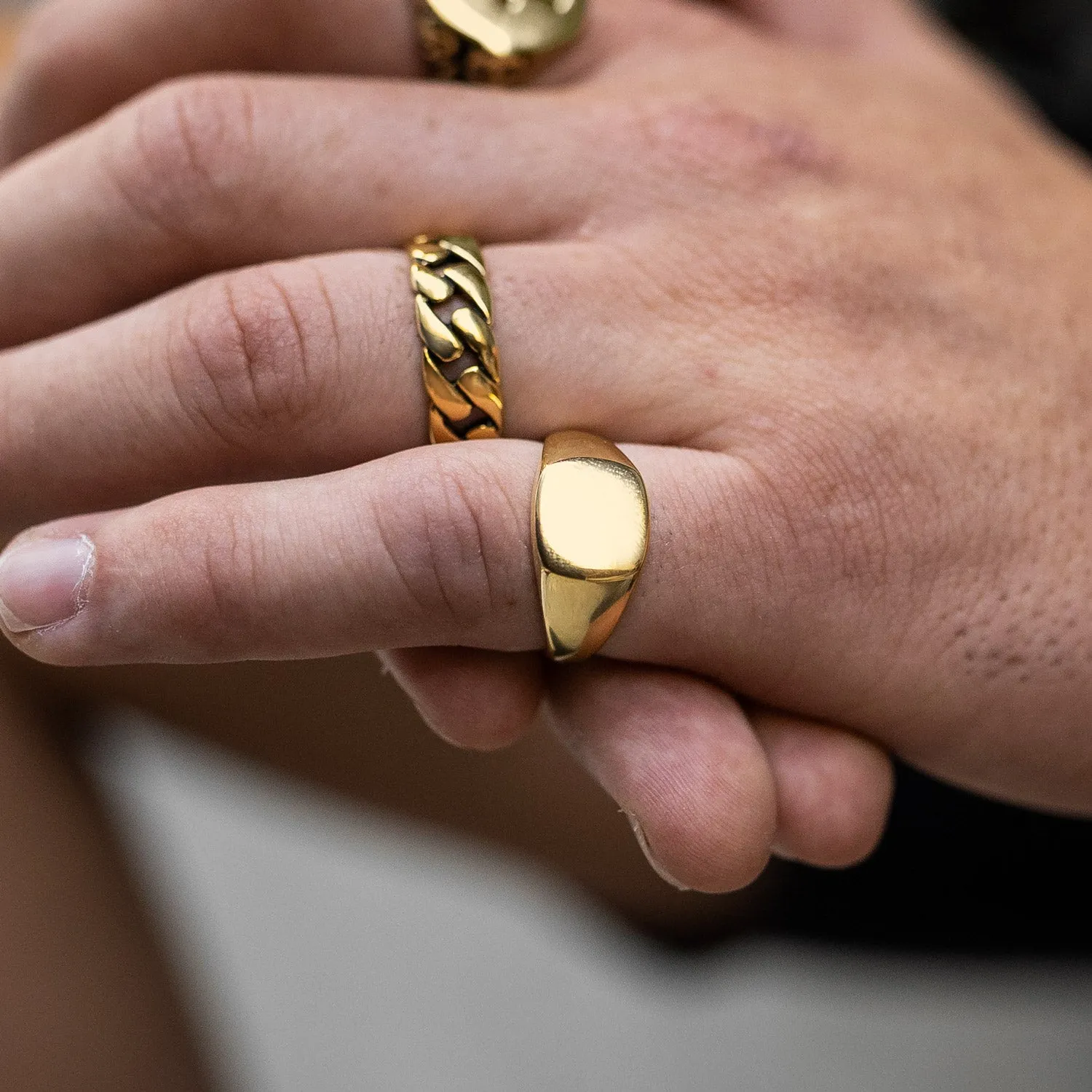 Minimal Signet Ring (Gold)