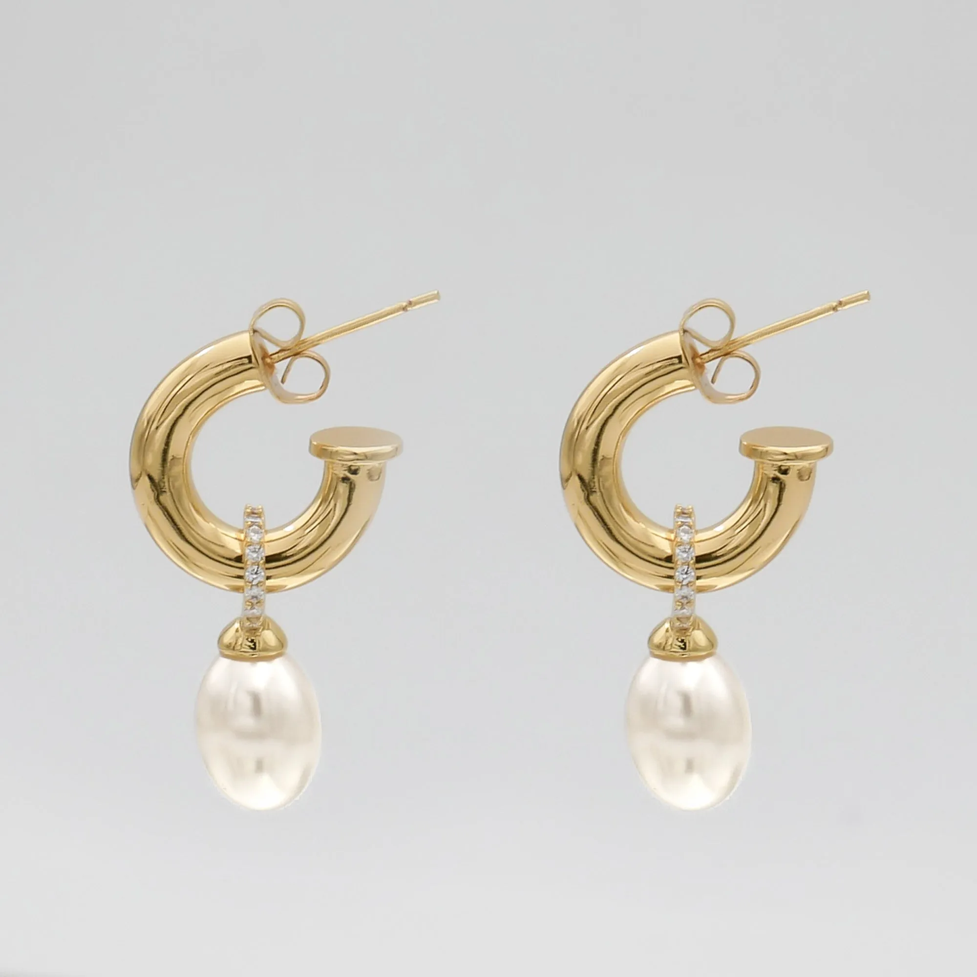 Nala Pearl Earrings