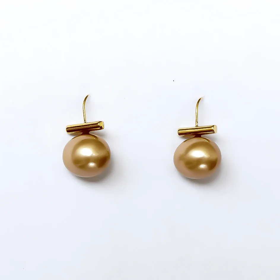 Ohelo Pearl Earrings