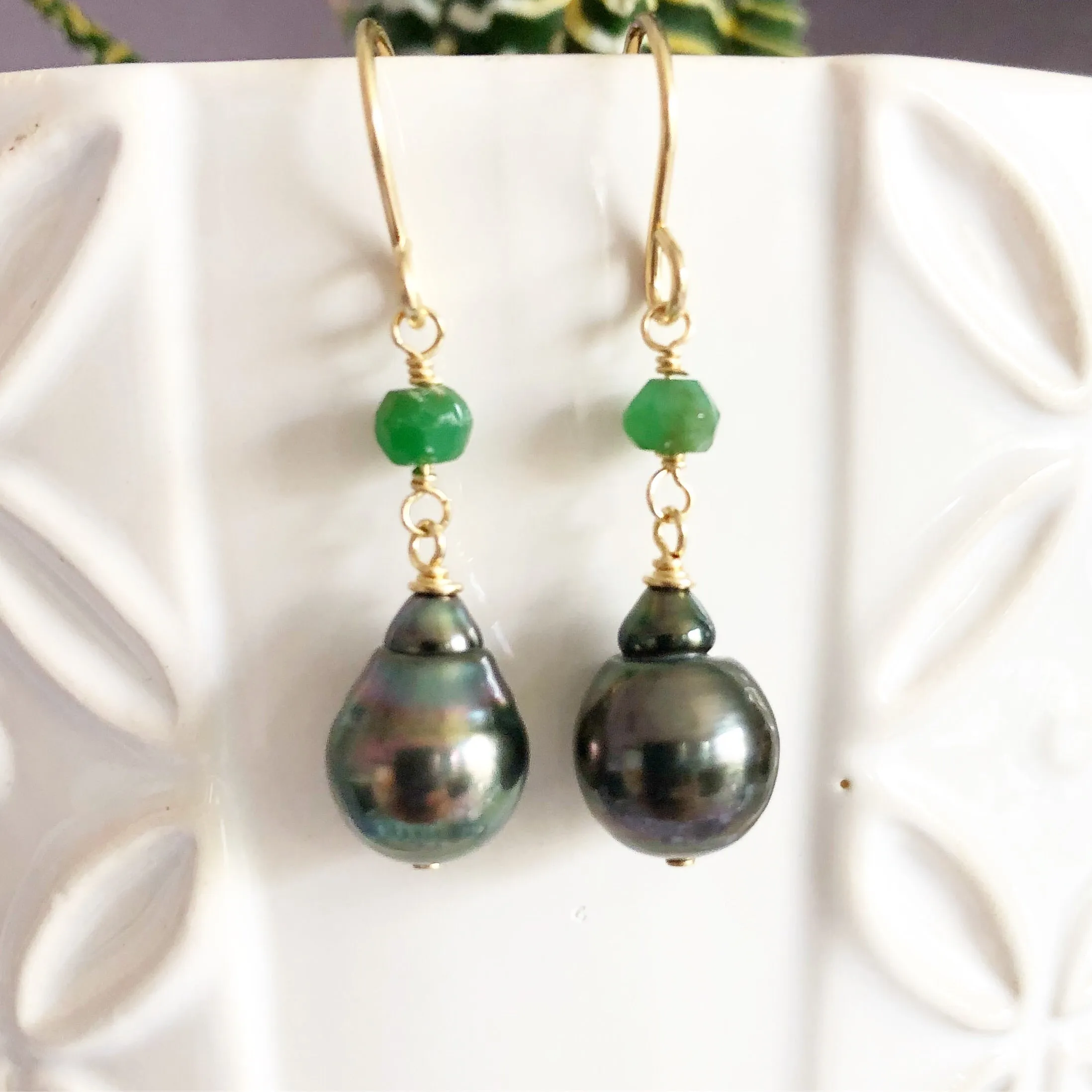 Tahitian pearl dangle - emerald (E490)