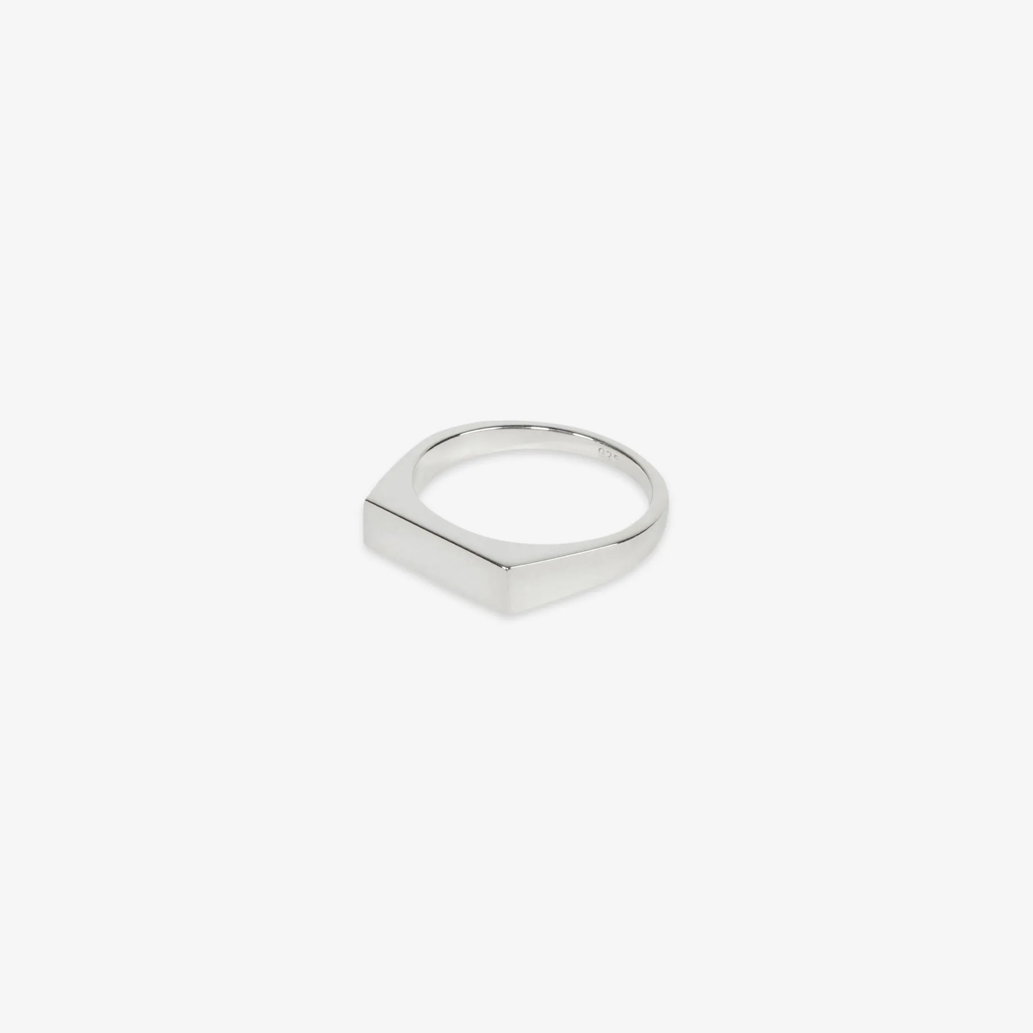 Type 002 Narrow Signet Ring Silver