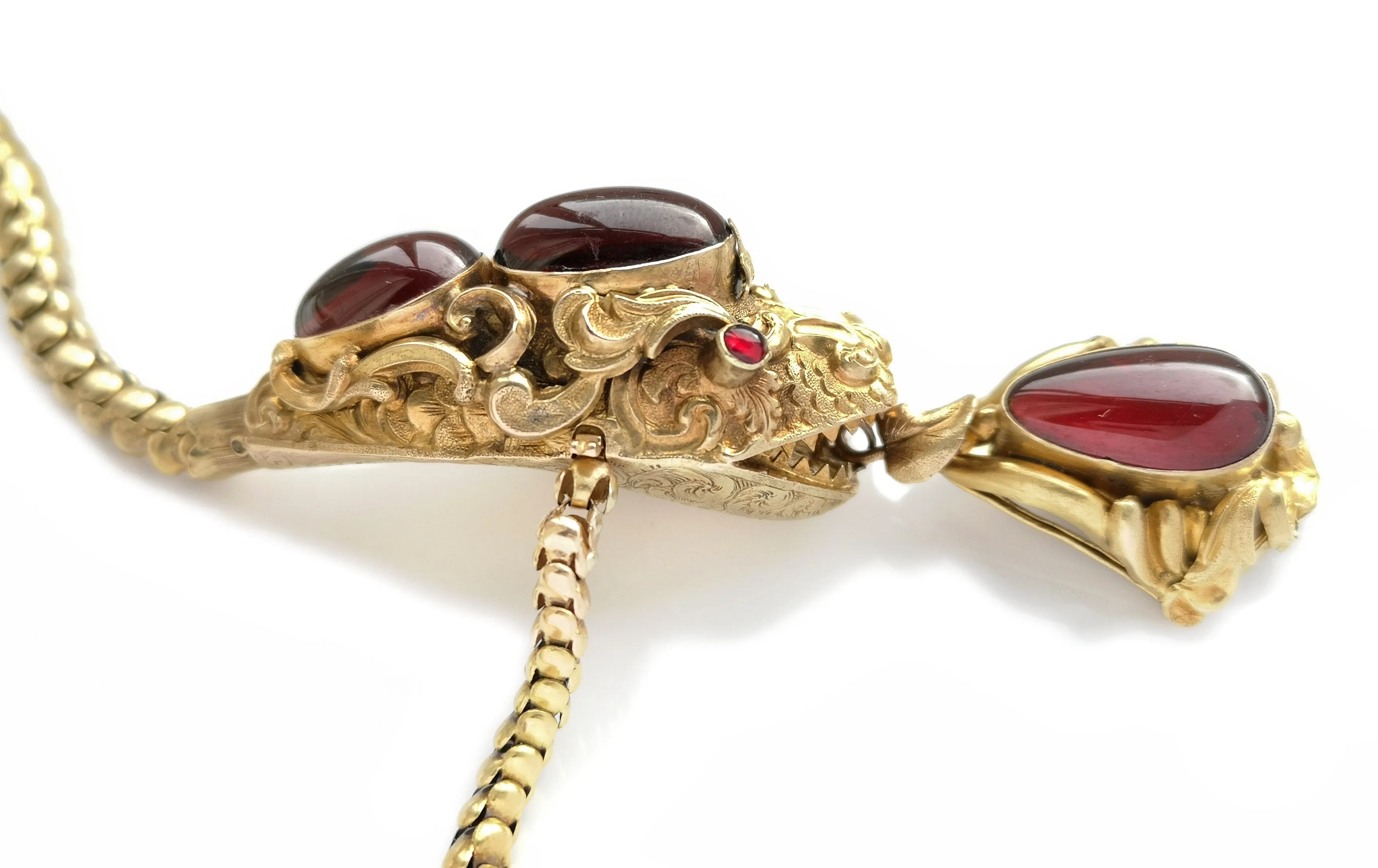 Victorian Snake / Serpent Necklace in 18k Gold set with Garnets