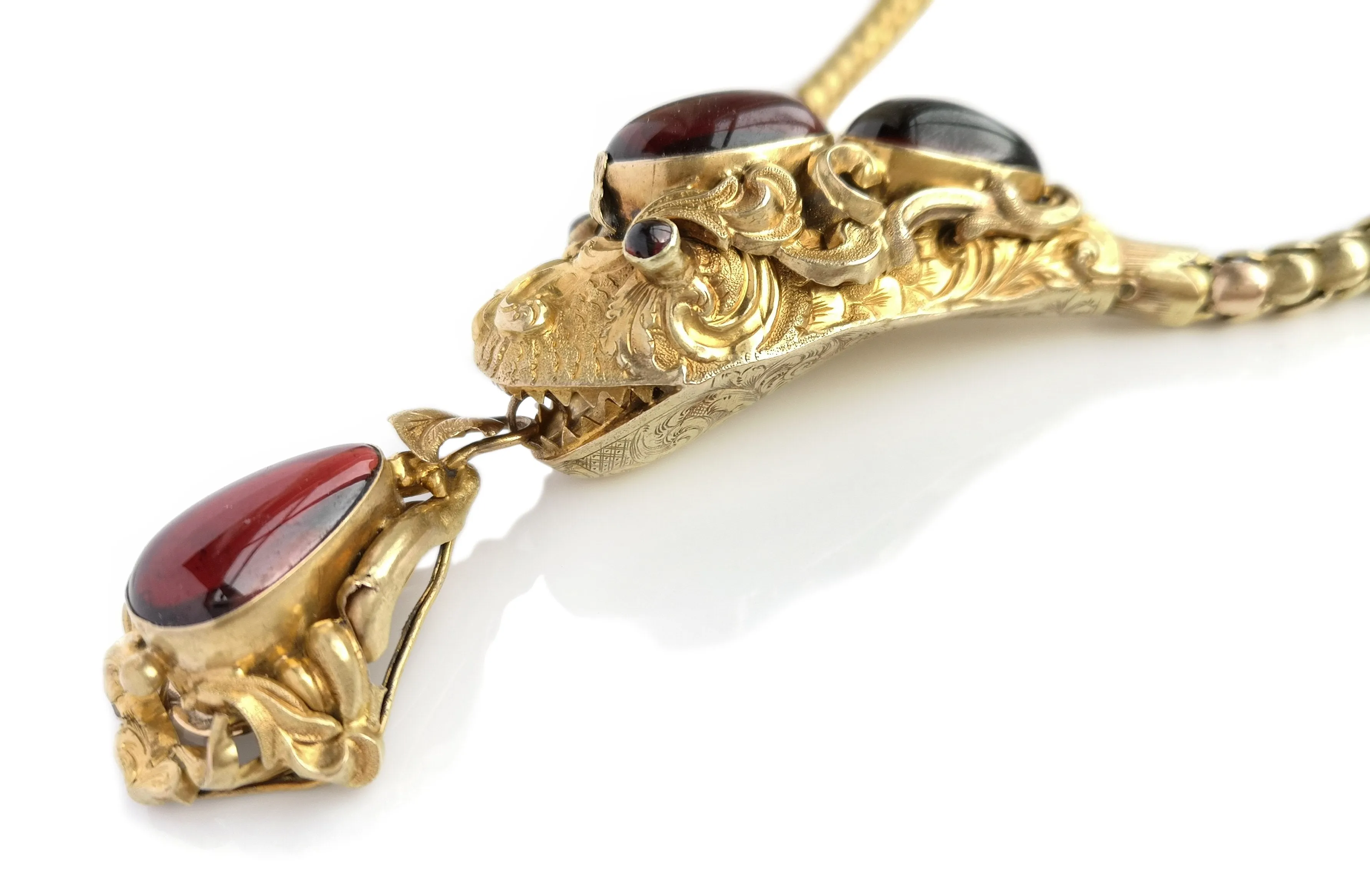 Victorian Snake / Serpent Necklace in 18k Gold set with Garnets