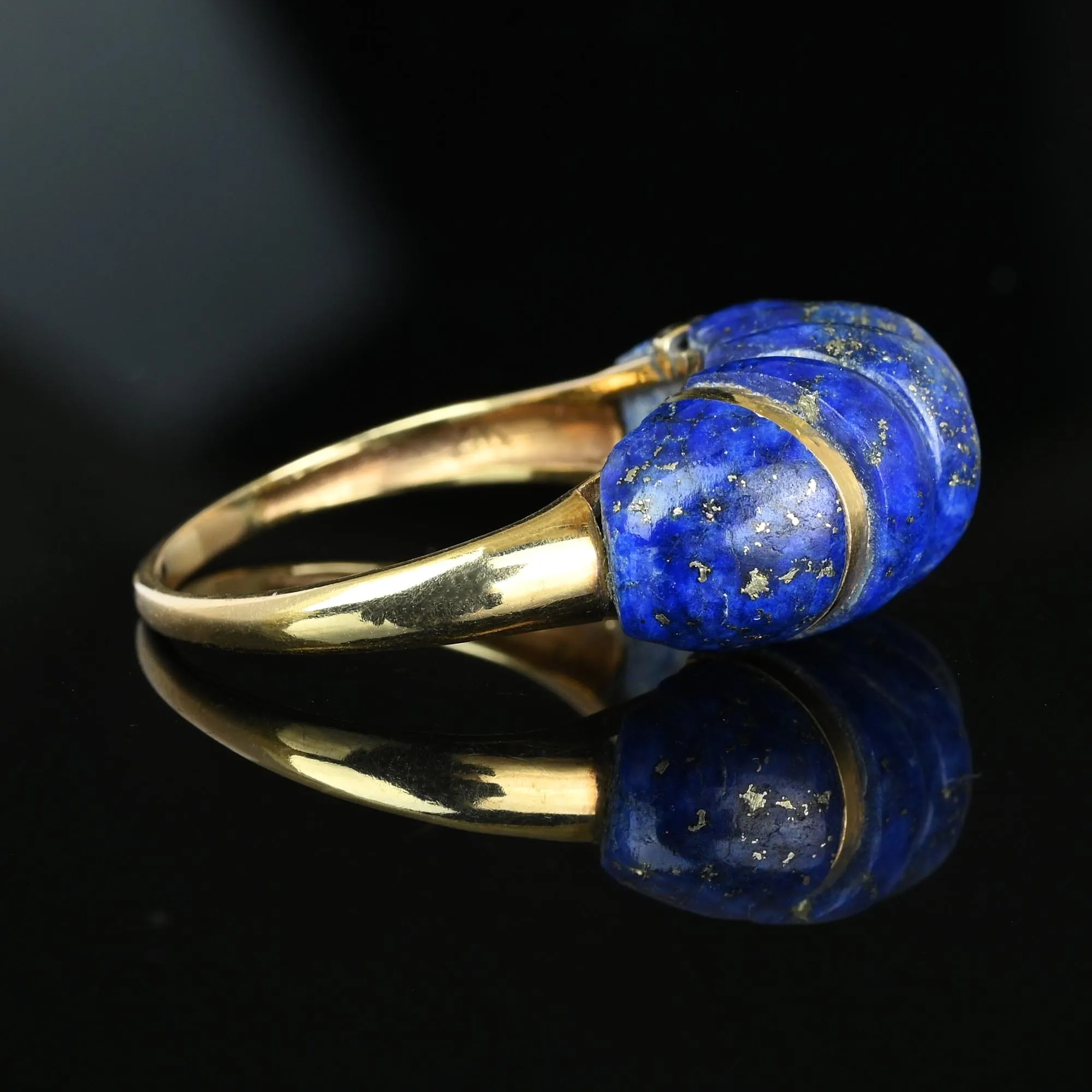 Vintage 14K Gold Carved Lapis Lazuli Ring