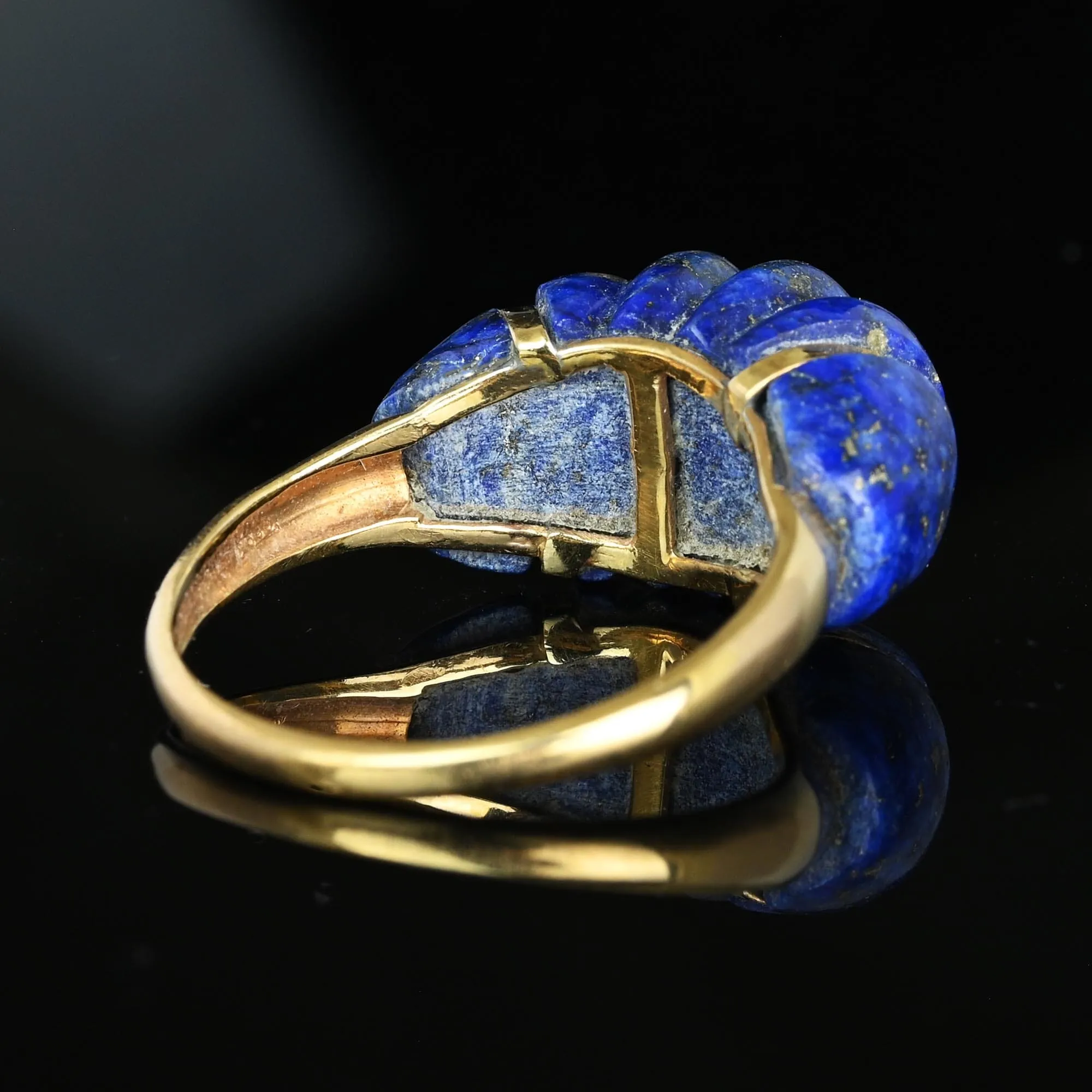 Vintage 14K Gold Carved Lapis Lazuli Ring