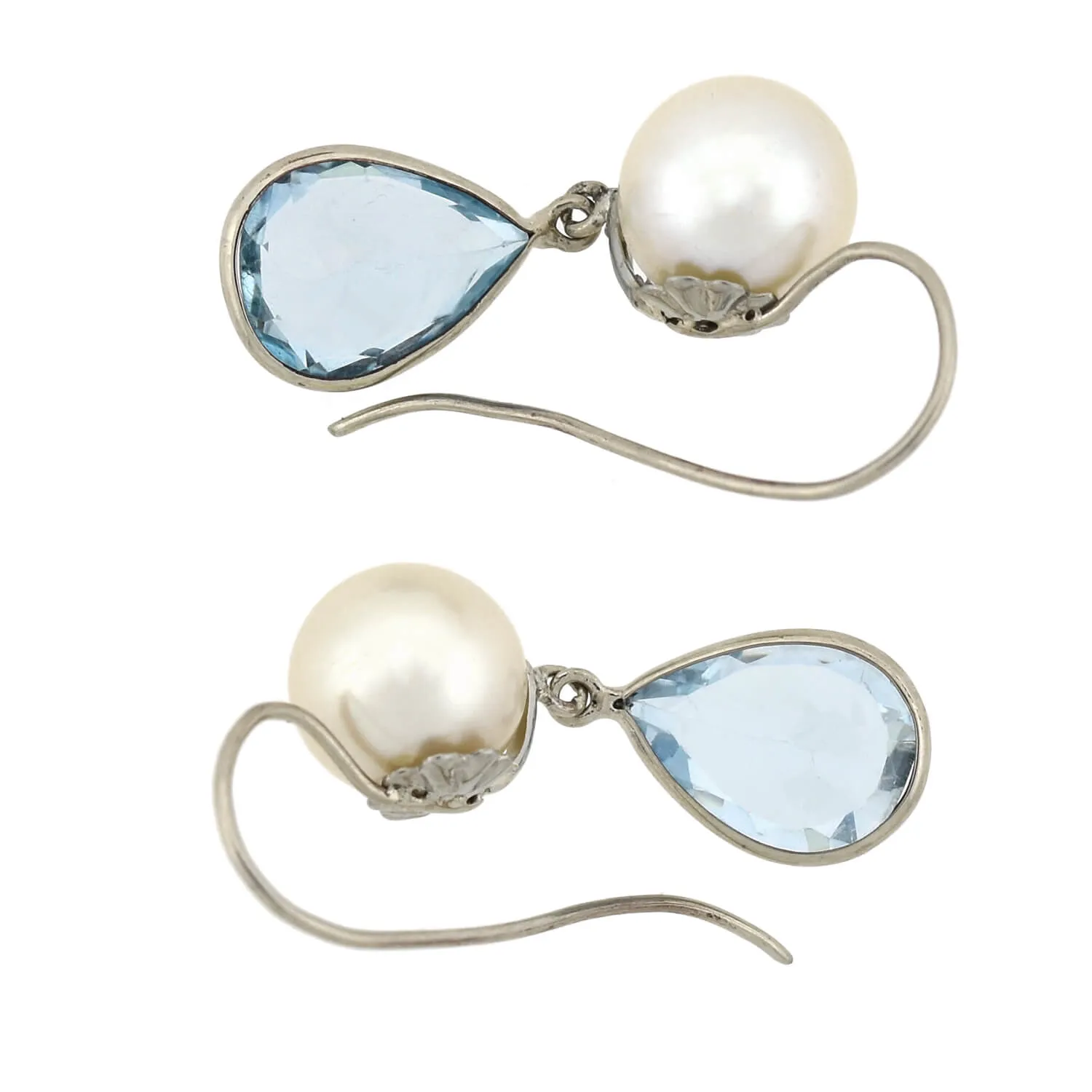 Vintage 14kt Teardrop Aquamarine   8mm Pearl Earrings