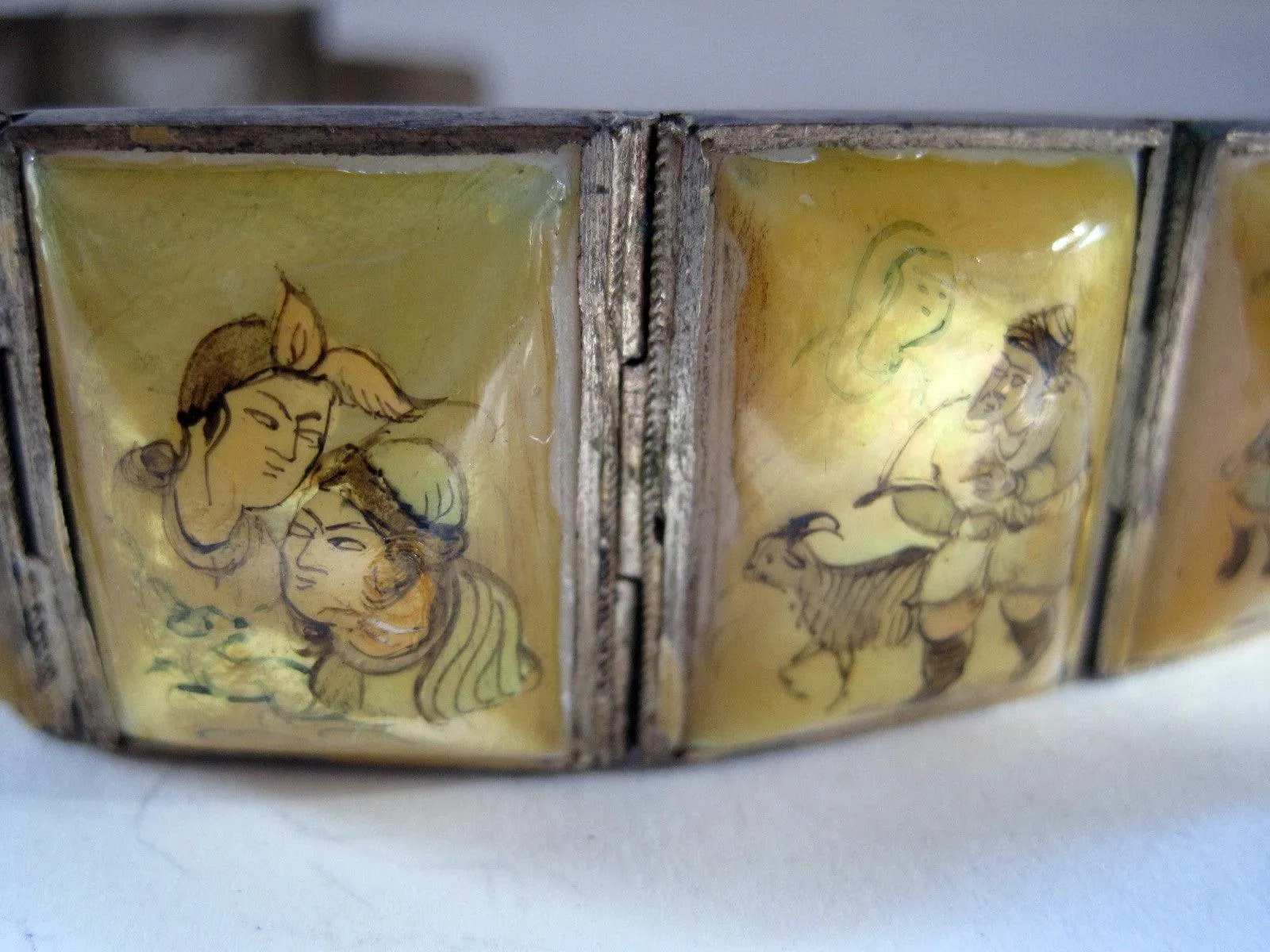 Vintage Middle East Hand Painted Mother of Pearl Story Bracelet