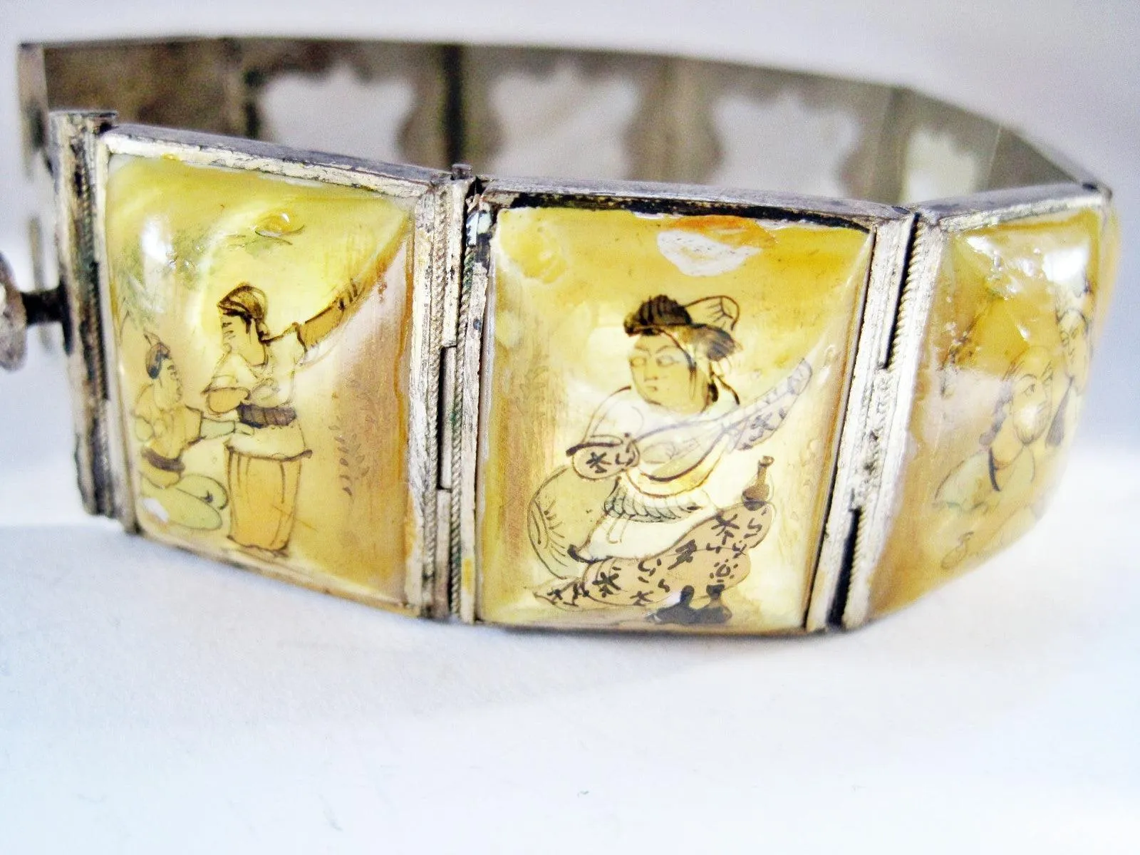 Vintage Middle East Hand Painted Mother of Pearl Story Bracelet